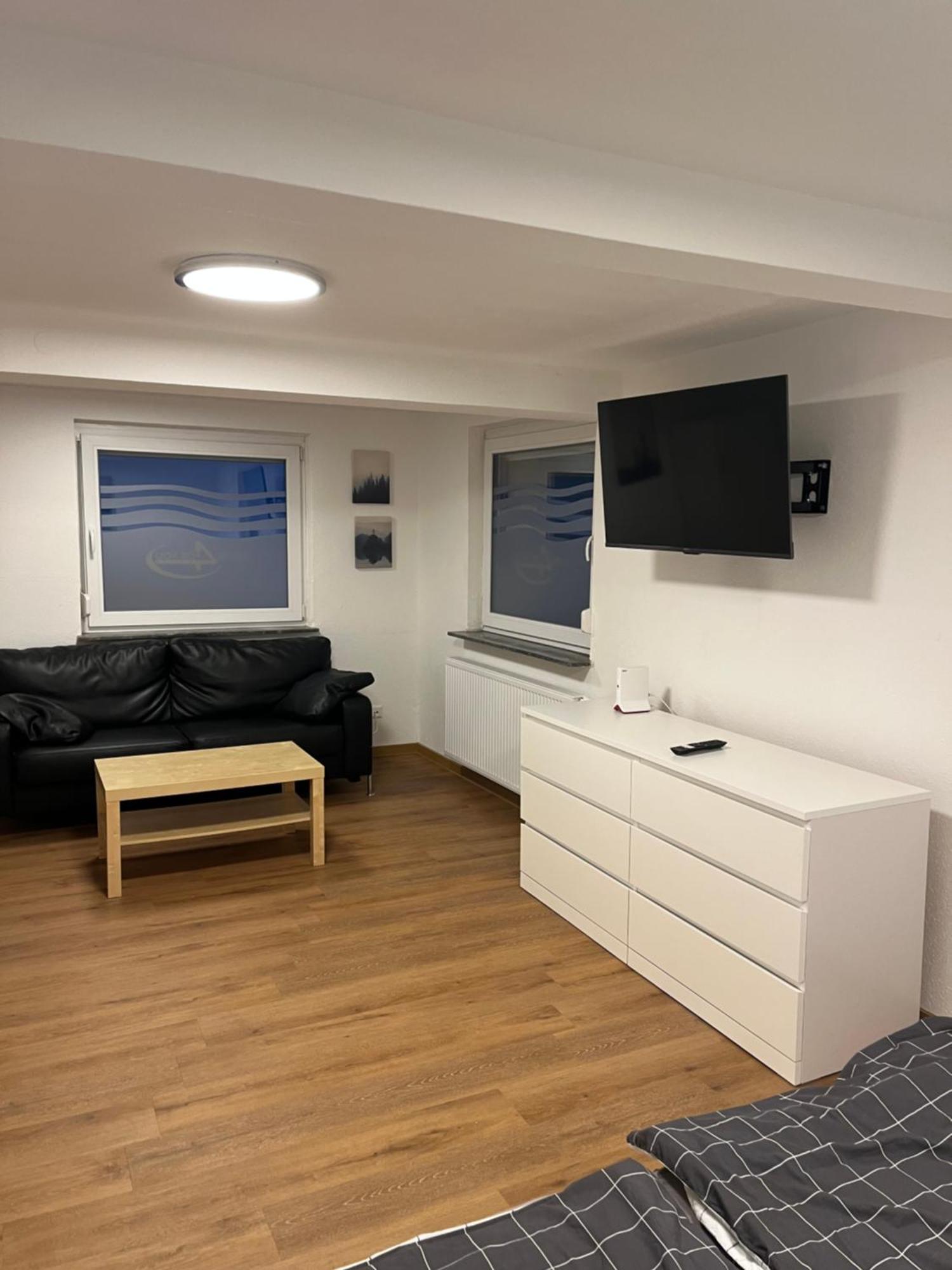 Home-For-You-Ferienwohnung Monteurwohnung Buchen  Extérieur photo