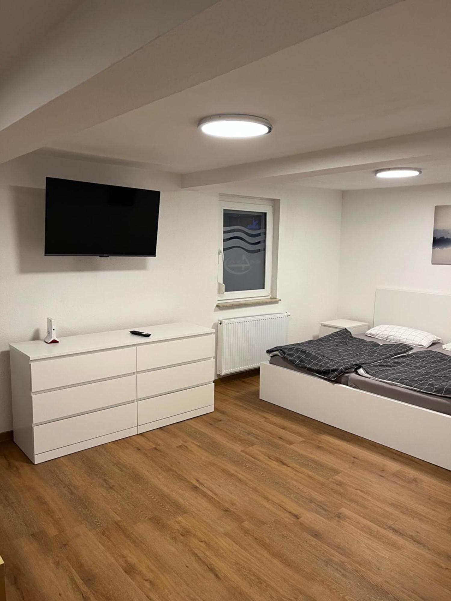 Home-For-You-Ferienwohnung Monteurwohnung Buchen  Extérieur photo